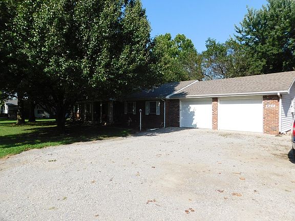2nd image of 3208 N Free King Hwy