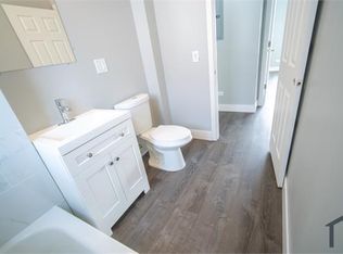 908 W 68th St #2, Chicago, IL 60621