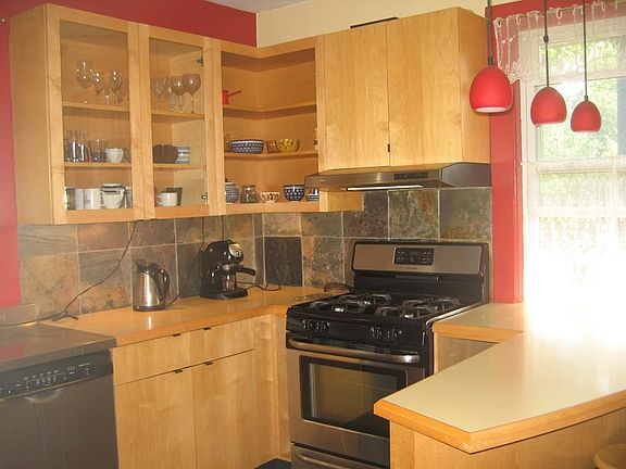 2nd image of 7 1/2 Centre St APT 22