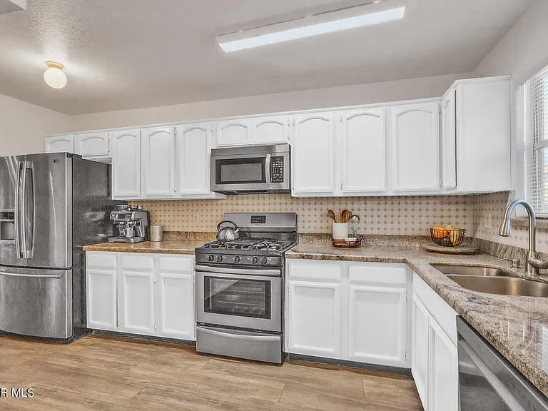 816 Dakota River Ave — Photo 14