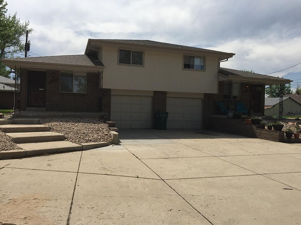 4209 is on the left side of this duplex