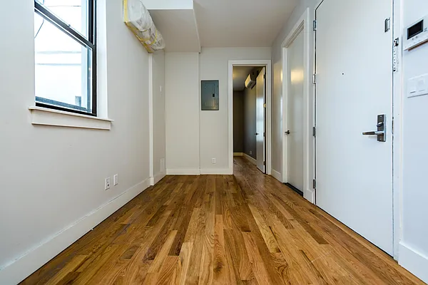 Rented by Nooklyn NYC LLC | media 41