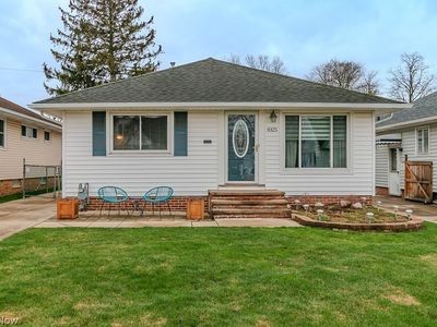 8325 Kenton Ave, Parma, OH, 44129