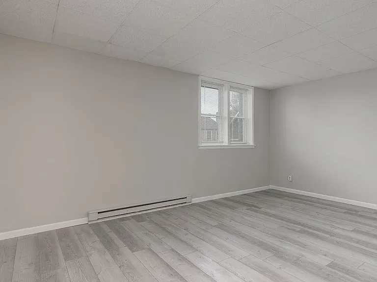 Potomac Place — Photo 22