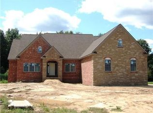 2030 Hollow Oak Dr, Ann Arbor, MI 48103