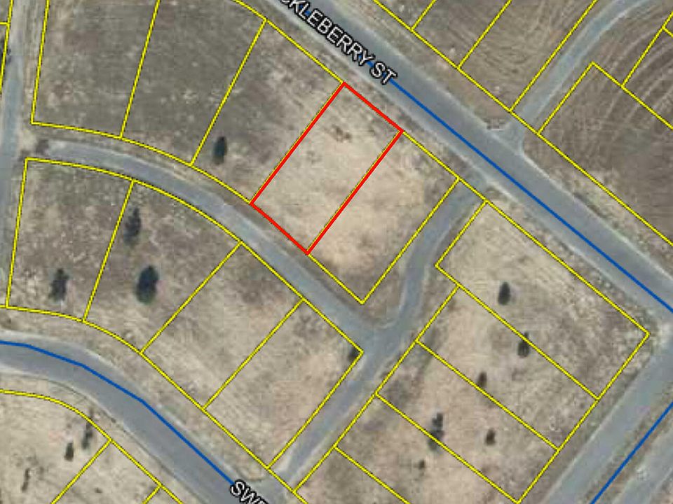 2nd image of Huckleberry St