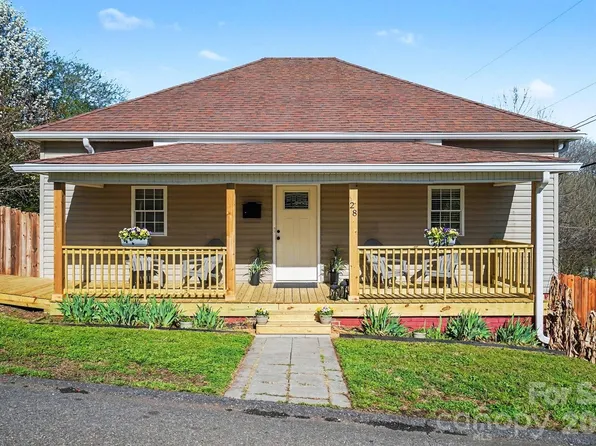 28 2nd St, Cramerton, NC 28032