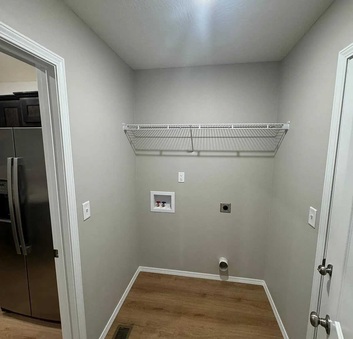 3 bed, 2.5 bath, 1350 sqft, $1,900 — Photo 2