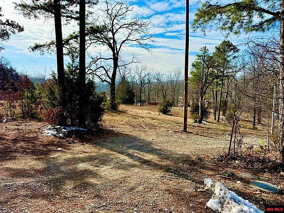 5th image of 483 Oakwood Acres Cir