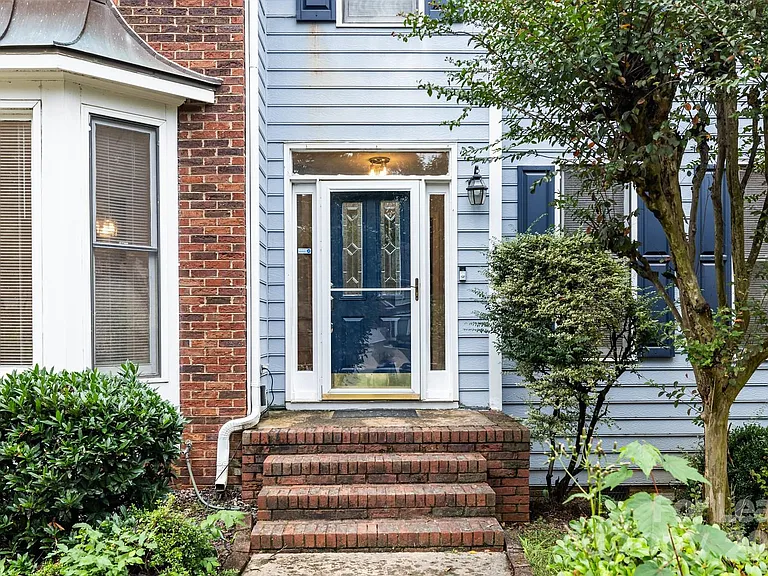 5238 Downing Creek Dr — Photo 3