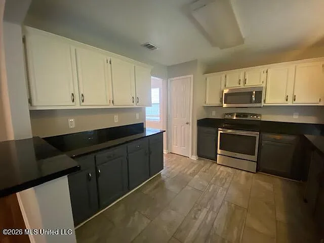 3 bed, 2.0 bath, 1677 sqft, $1,775 — Photo 4