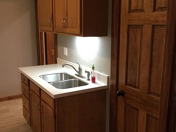 4th image of 2154 Kleine St #1