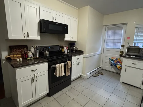 32 Brock St APT 2, Brighton, MA 02135