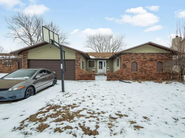 703 Heritage Dr, Bourbonnais, IL 60914