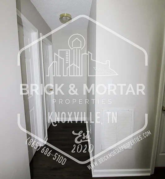 126 N 6th St — Photo 12