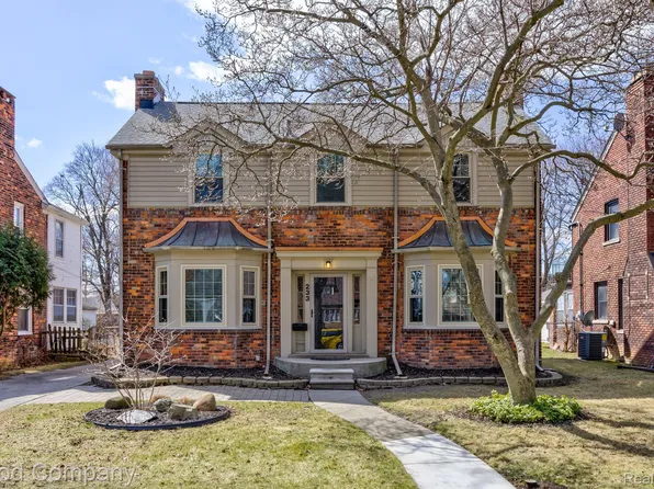 233 Riverside Dr, Detroit, MI 48215