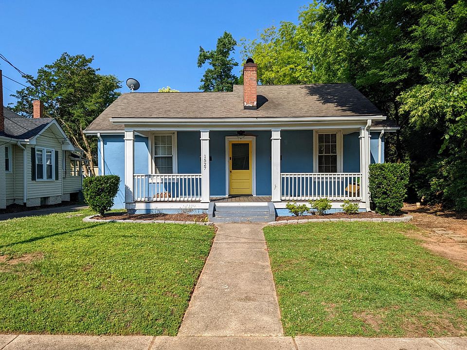 Front of house. Unit A is on left side.