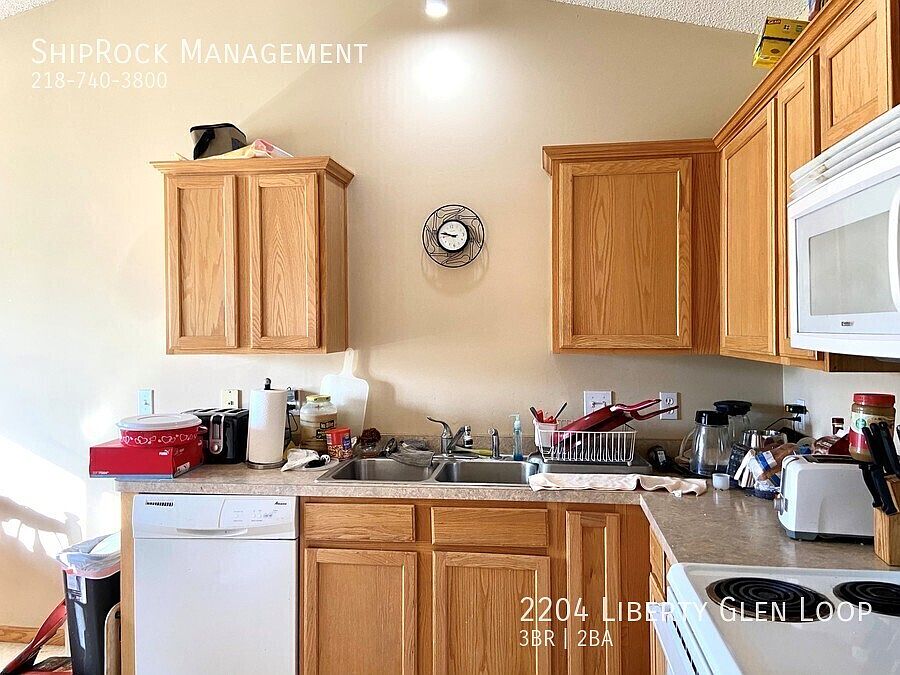2nd image of 2204 Liberty Glen Loop
