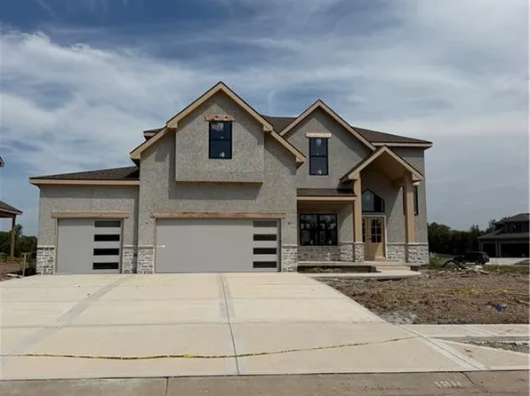 2365 Foxtail Dr, Kearney, MO 64060