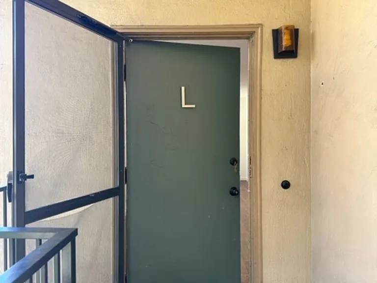 221 N El Camino Real — Photo 11