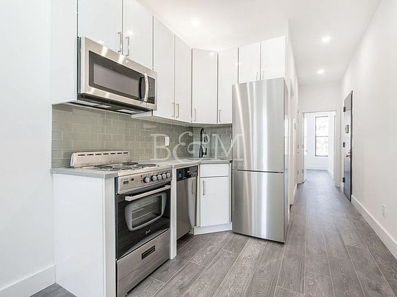 5th image of 694 Henry St APT 1R