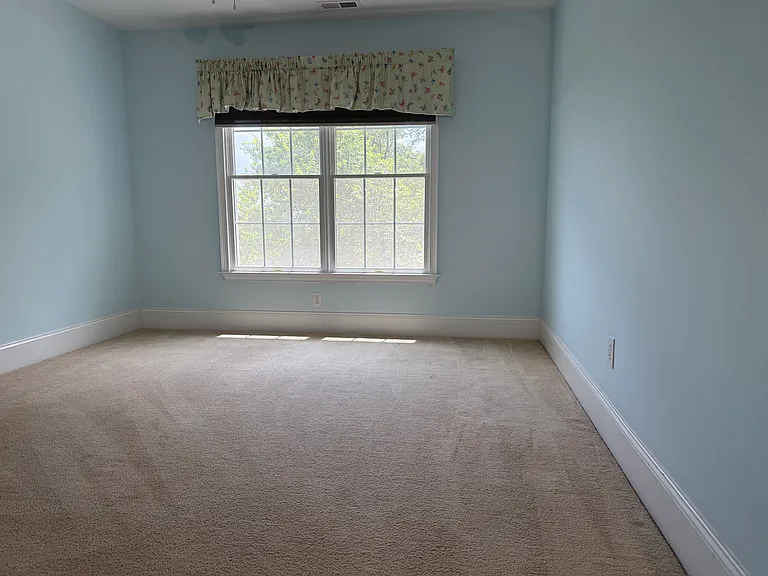 606 Winston Ln — Photo 52