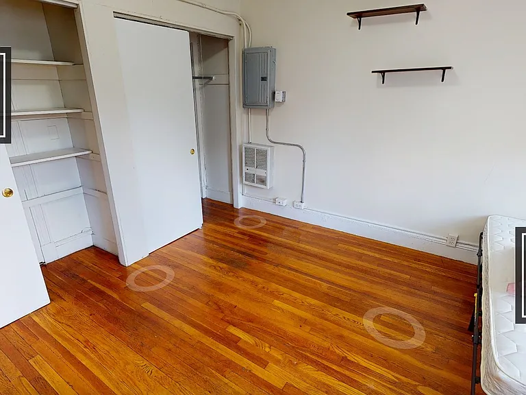 88 Chiswick Rd — Photo 4