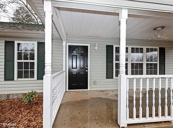 2nd image of 122 Braxton Dr