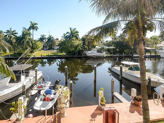 4th image of 40 Isle Of Venice Dr APT 5