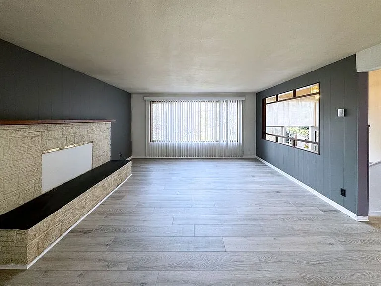 1180 E 37th Ave — Photo 18