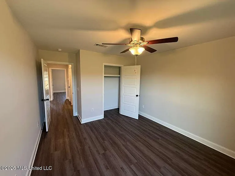 571 Patrick Farms Dr — Photo 46