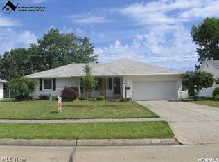 2010 E Skyline Dr, Lorain, OH 44053