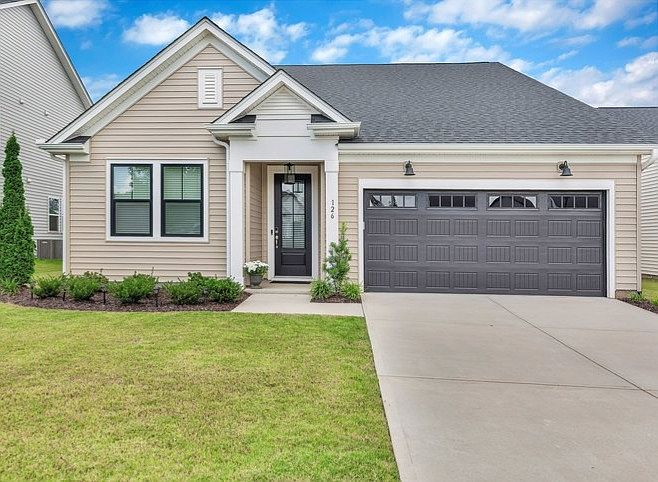 1st image of 126 Laurel Oak Dr