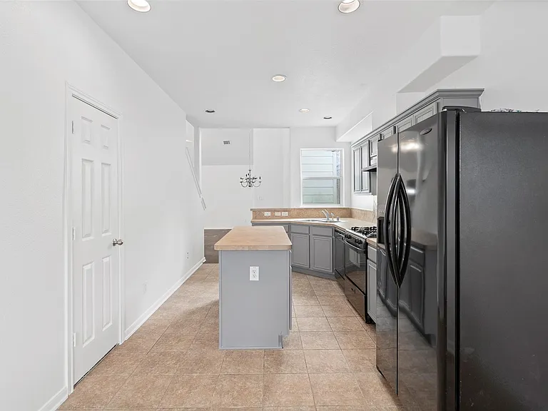 13223 Southpoint Ln — Photo 11