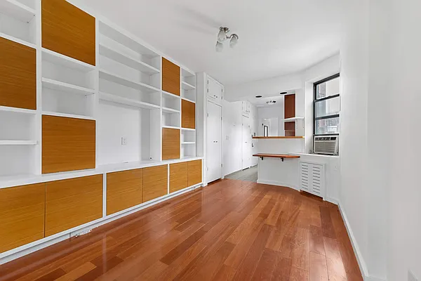 Rented by Compass | media 4