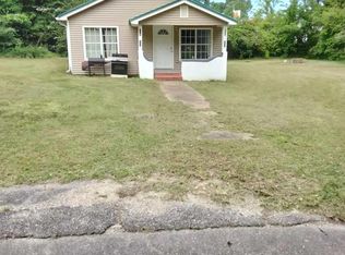 107 2nd Ave, Eutaw, AL 35462