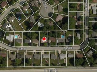 8836 E 16th Pl, Indianapolis, IN 46219