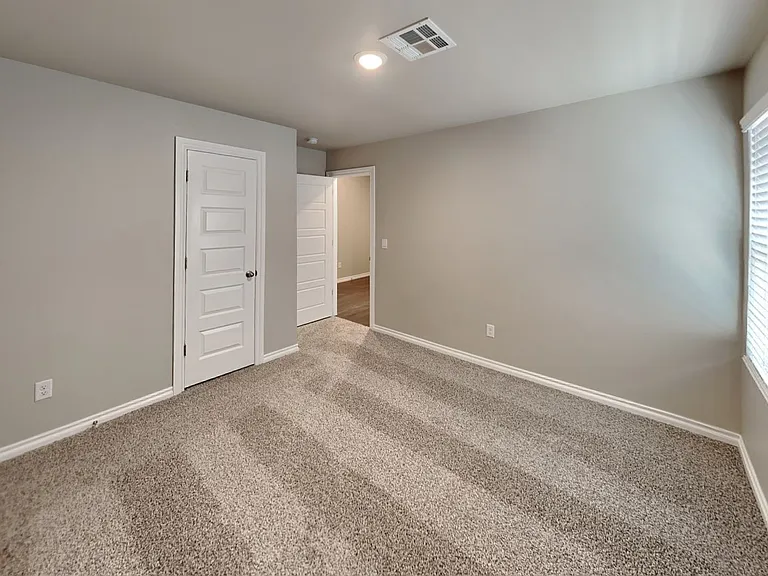 2733 Dennis Dr — Photo 14