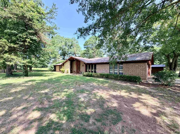 1104 High St, Winthrop, AR 71866