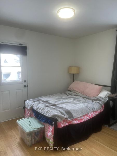Peterborough House for rent - 5 Bedrooms — photo 12