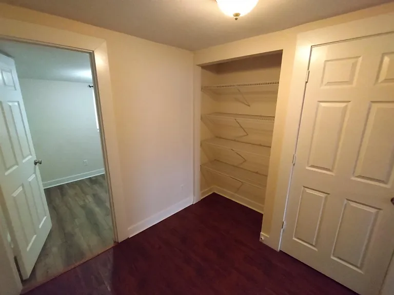 2502 Rockefeller Ave — Photo 14