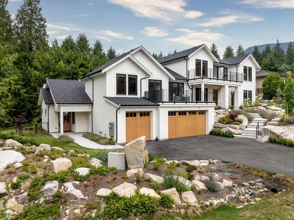4597 Woodgreen Dr, West Vancouver, BC V7S 2V3