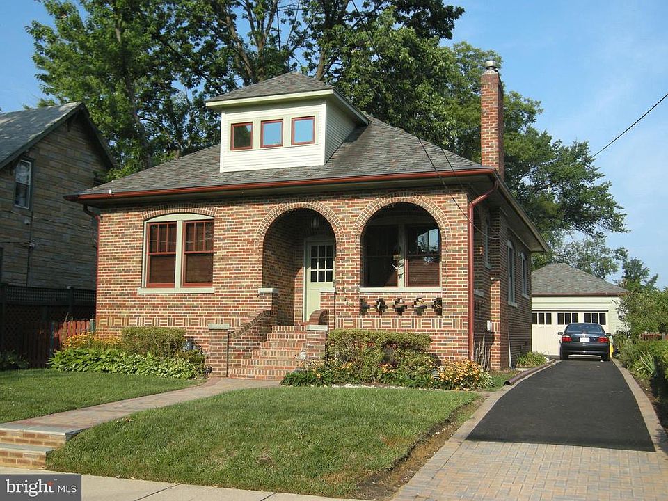 1st image of 2508 Dewitt Ave
