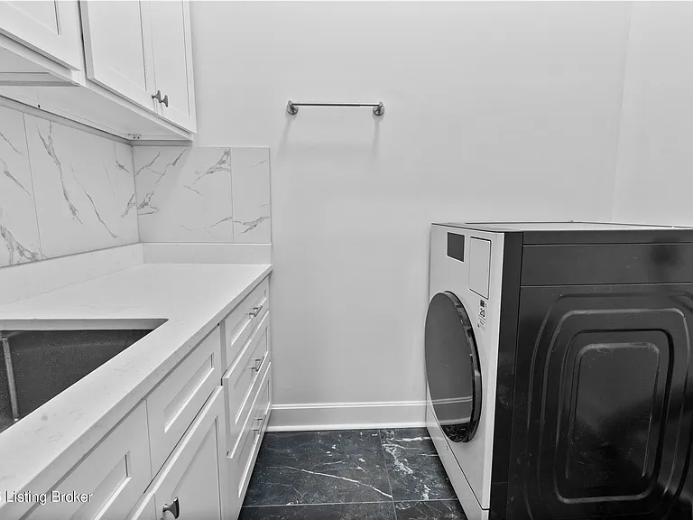 540 S 4th St #401 — Photo 29