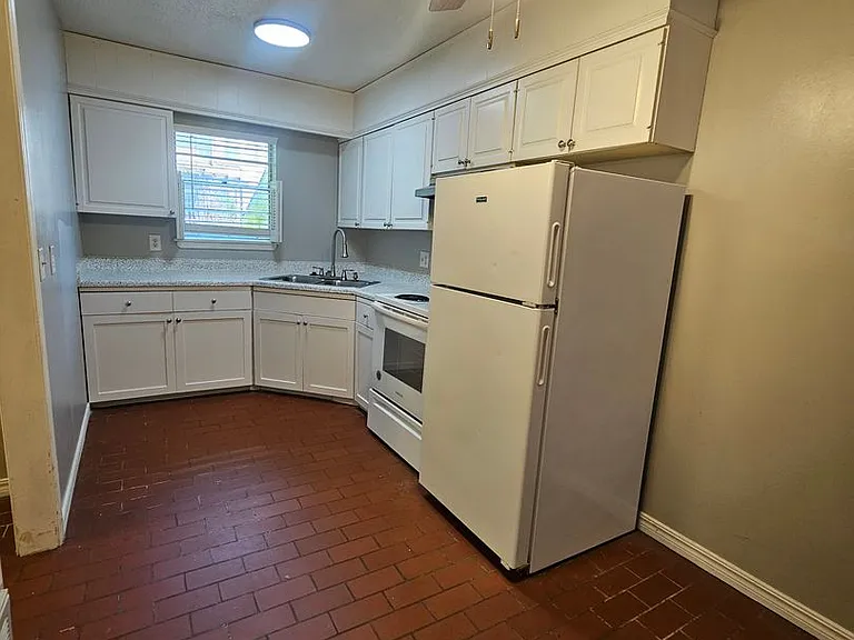 Woodward Park Apartments — Photo 5
