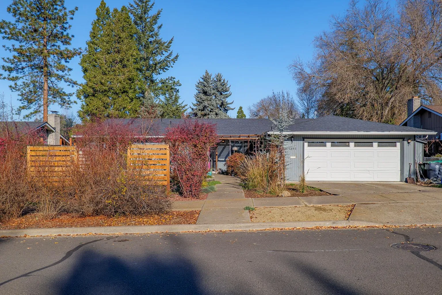 2993 Seckel St photo 1