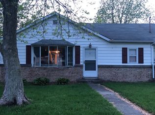 602 S Martin St APT B, Atlanta, IL 61723