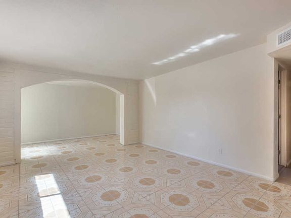 4th image of 57 Chula Vista Ln