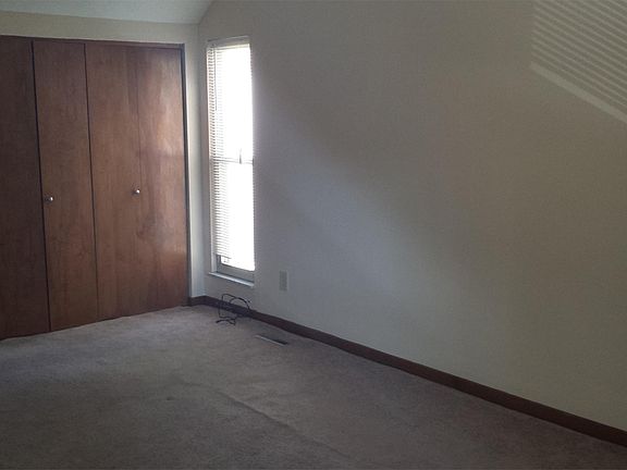 2nd image of 6366 Chippenhook Ct