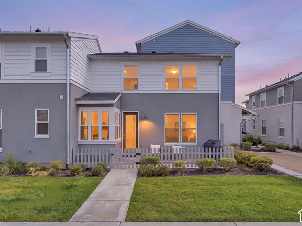10499 S Liv Way, South Jordan, UT 84009